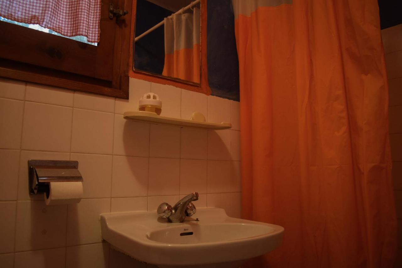 La Casa De Las Burbujas Azules Caspe Extérieur photo